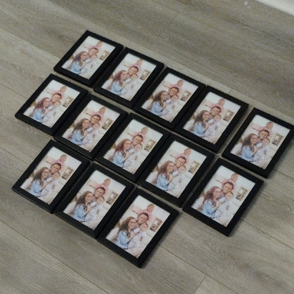 Black Picture Frame Set - Picture 5 of 11